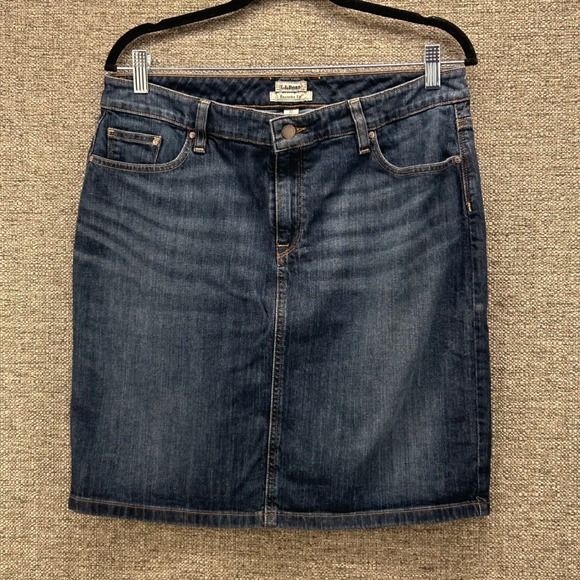 LL Bean Womens Denim Skirt 12 Classic Staple Minimalist Casual Essential Capsule - Picture 1 of 14